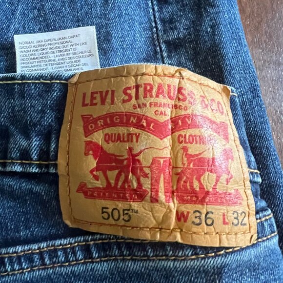 Levi's 505 Straight Leg Medium Wash 36 X 32 Denim Jeans - Picture 4 of 7